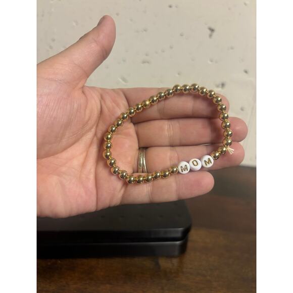 Unbranded Gold tone Beaded MOM Bracelet | Stretch Letter Charm Gift for Mom - Picture 3 of 3